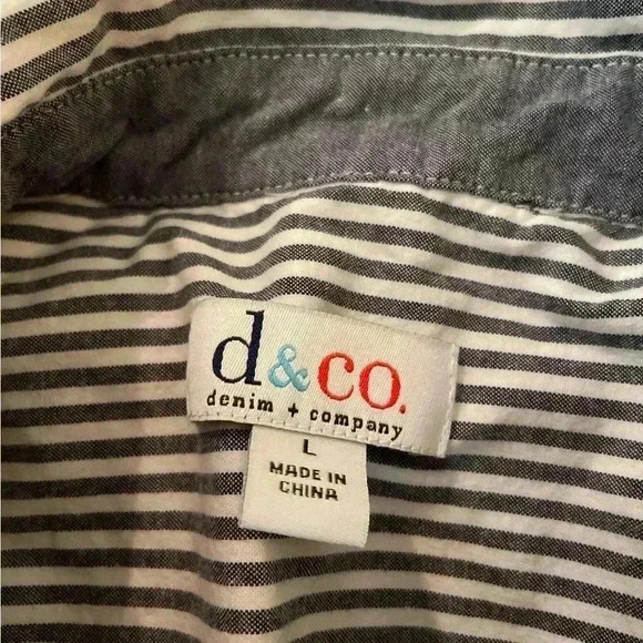 Blue Gray and White Striped Shirt Size Large Denim & Co - Picture 7 of 8